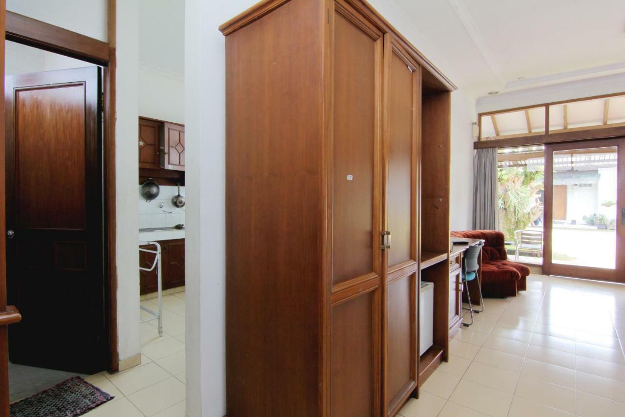 Villa Enggal Lembang Exterior foto
